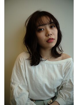 ツイッグ(twig) ミディアムレイヤー☆