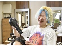 ラループ ヘアデザイン(la Loop Hair Design)の雰囲気（アットホームな雰囲気で、元気に営業中！）