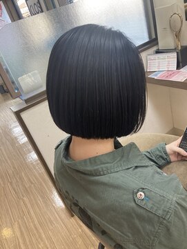 シャラク 高岡駅南店(sharaku) コンパクトボブ