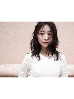 【マンツーマン接客】で全ての技術を1人のstylistが担当し、髪のお悩み、希望のスタイルに向き合います◎