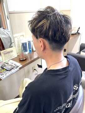 コアフィールフィス(COIFFURE fils) 【見附　今町】ハイライト　カラー　似合わせ