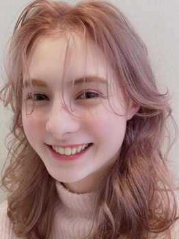ヘアーアンドメイク サワ 天神店(Sawa)の写真/話題沸騰中の<イルミナカラー>取扱い☆透明感ある発色&柔らか質感をお得に手に入れて今まで以上の可愛さに!