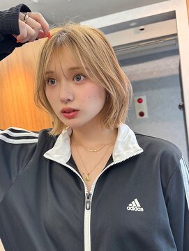 アビー(ABBEY4) ボブレイヤーボブ切りっぱなしボブ外ハネボブくびれボブ