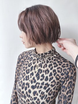 ラウンジ モリオ イケブクロ(Lounge MORIO Ikebukuro) ＊くせ毛風顎ラインボブ外国人風ミニボブ耳かけボブ大人ボブディ