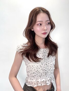 リリー(Lilley) ピンクブラウン×小顔レイヤー×韓国風巻き×髪質改善