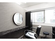 フレームプラス なんば駅前店(FRAME+)