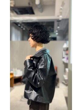 ミリ(milli Produce by ITAKURA) くせ毛ミニボブパーマ