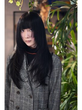 シキ(SHIKI) ウルフカット/レイヤーカット/ハッシュカット