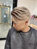 ラピス 名古屋駅前店(Lapis)&nbsp;フェザーパーマ/センターパート/メンズバレイヤージュ