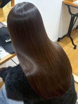 ミツバ(3tuba) グレージュカラー サラツヤストレート 髪質改善トリートメント