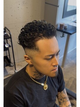 リベラル 天神(LIBERAL) 極道パーマ