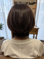 ラナ(LANA) オリーブベージュで透明感カラー
