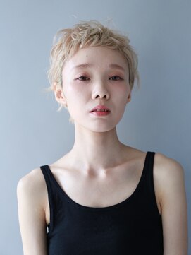 ザビー(THE B) ベリーショートなマッシュウルフ