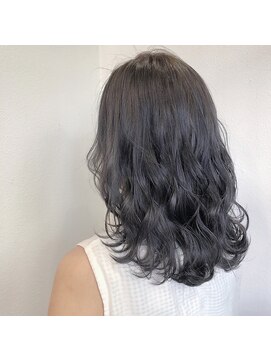 ラフィット 下大利店(lafit) アイスグレー