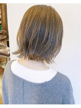 ティーシェル(TIECHEL) 簡単スタイリング20代30代40代のくびれレイヤープチウルフボブ