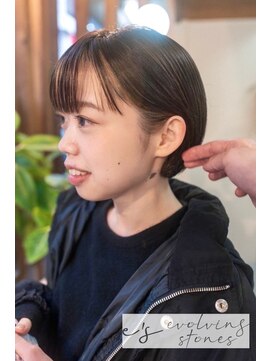 イーズ(e's) 【中目黒e's】ショートカットが得意◎小顔見せミニマルボブ