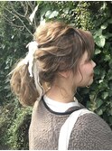 ◇ 手ぐしでまとめたルーズアップ×モテ髪ハイライト