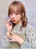 コーラルピンクのモテ髪ヘア