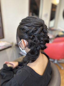 ヘアモード 美結(hair-mode) 編み下ろし/ウェディングパーティ/ダウンスタイル