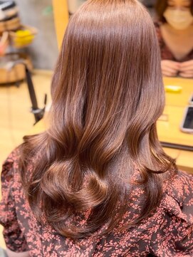 バイオレット 横浜店(Violet) 外国人風カラーピンクカラー大人レイヤーカット