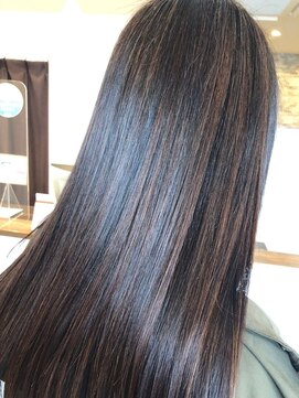ヘアサロン とりふぉりうむ 各務原店 ストレートロング