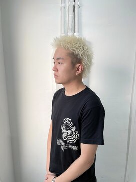 ミュー(Mu) ホワイトブロンド　スパイキーショート