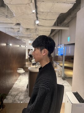 ウノプリールヴァモス(unopulir Vamos) 大人マッシュパーマメンズ