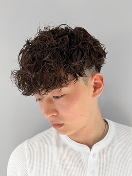 ルーシー 渋谷(LUCEY) スペインカールハイライトスパイラルパーマフェード極道パーマ