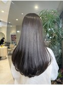 ロングレイヤー／グレージュカラー／オリーブグレージュ