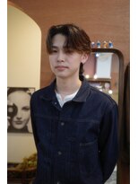 エディ(Edy)&nbsp;メンズセンターパートニュアンスパーマブラウンカラー韓国ヘア