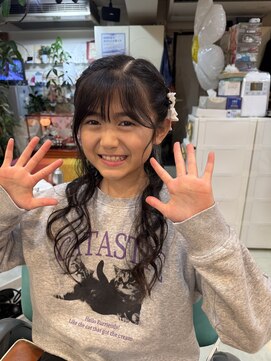 ヘアースタジオエル ヘアーアレンジ(くるみちゃんヘアー)