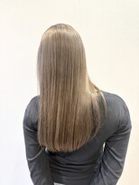 リヴナ(Livna)&nbsp;ミルクティーベージュに少しグレージュを加えて…♪