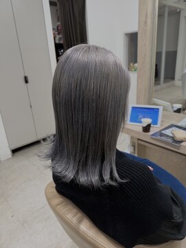 アース 菊名店(HAIR&MAKE EARTH) ホワイトグレー