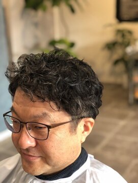 ボヌール ヘアーワークス(Bonheur hair works) ムロツヨシ風パーマ×無造作×アラウンドブロック