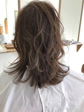 ロッティ(Lotti) 外ハネ