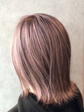 ヘアサロンM 新宿 ピンクラベンダーカラー