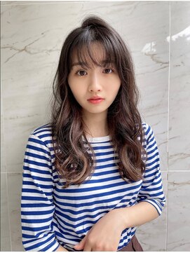 オーロ 緑地公園店(ORO) セミウェットウェーブで小顔見せ