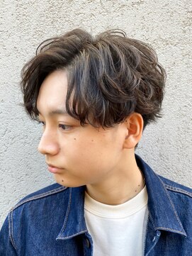 オアシスアヴェダ 東武船橋(OASIS AVEDA) センターパート×スパイラルパーマ×ツーブロック