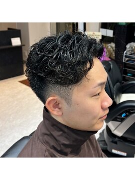 コバリ(KOBARI) アップバングツーブロックマッシュ束間波巻き