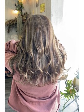 ヴェロニカ バイ ソル(Veronica by SOL) ハイライト