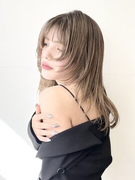 ココ 原宿(KOKO) 黒髪小顔クラゲヘアーオリーブグレーココアベージュレイヤー