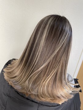 ウィクシー(wixy) 圧倒的かわいさ！バレイヤージュカラー♪