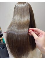 ディーエックス スリー(Dxxxx III)&nbsp;オリーブグレージュ　カラー　TOMOKI