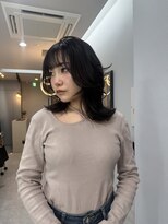 ブロンド(Blonde)&nbsp;【ミディアムレイヤー】スタイリングもヘアケアも楽に♪