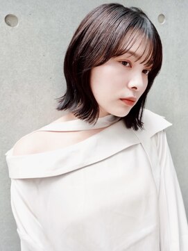 トリコ ショップアンドヘアサロン(tricot shop hair salon) ふんわりミディアムレイヤー/くびれレイヤー/シースルーバング