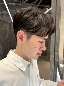 ピークアブー 原宿ハラカド(PEEK-A-BOO) メンズカットツーセクション毛流れセンターパート原宿