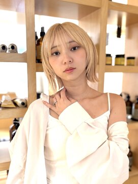 オーガニックマインド 坂戸 鶴ヶ島(organic+mind) 20代30代ブリーチカラー×ミルクティーベージュ×外ハネ