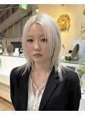 bミディアムレイヤーカットウルフカットハッシュカット前髪なし