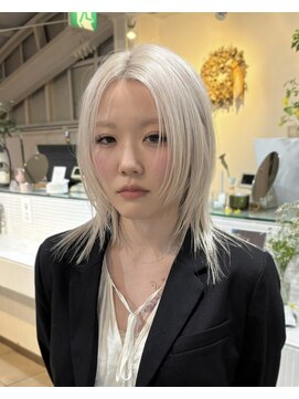 アクアオモテサンドウ(ACQUA omotesando) bミディアムレイヤーカットウルフカットハッシュカット前髪なし