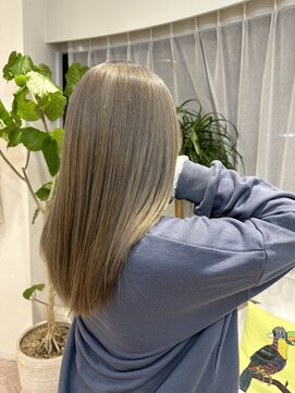 ルース(LOOSE) シルバーベージュカラー